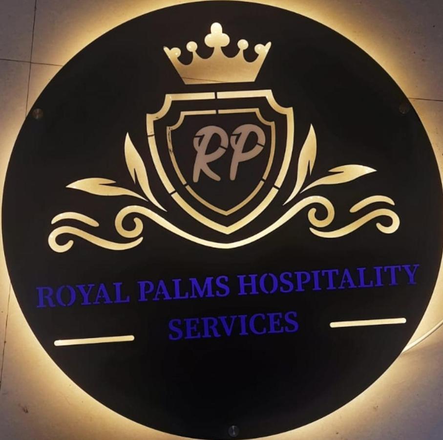 Royal Palm Hospitality Services 2 Apartment Pune